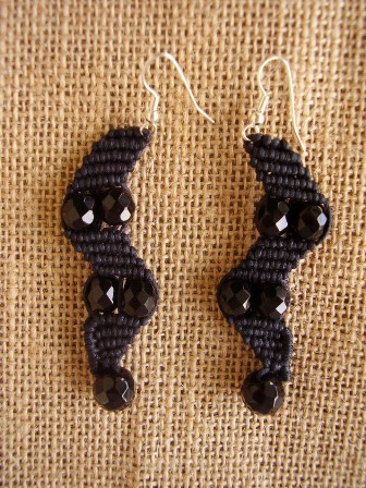 Bijoux: Orecchini macram neri, realizzati da Medi Cristina