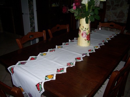 Fili & Lane: Striscia tavolo Tutti i frutti, realizzata da Poli Rosaria